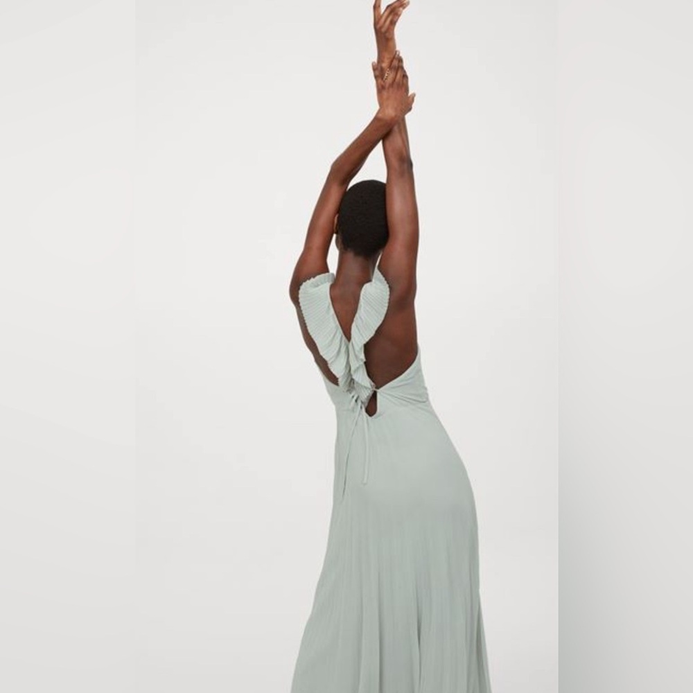 PLEATED CHIFFON DRESS - S2510 - Picture 4 of 7